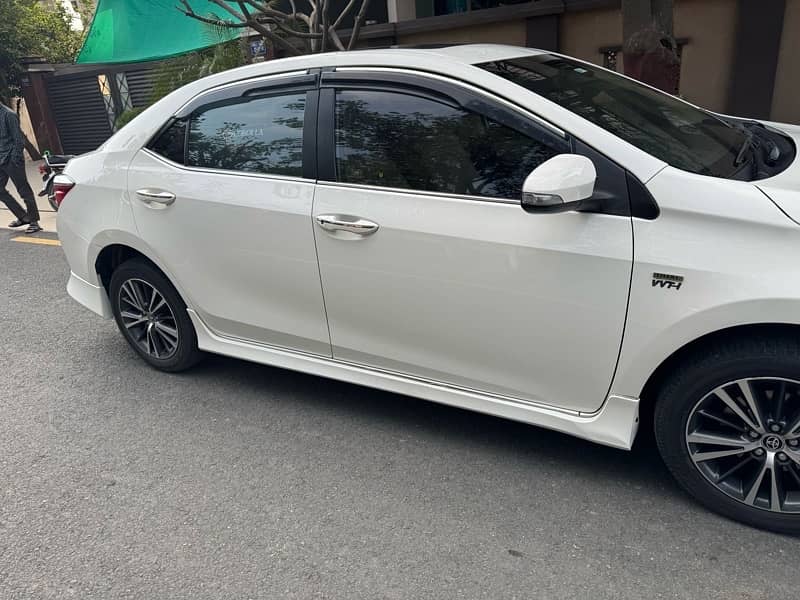 Toyota Altis Grande 2019 10