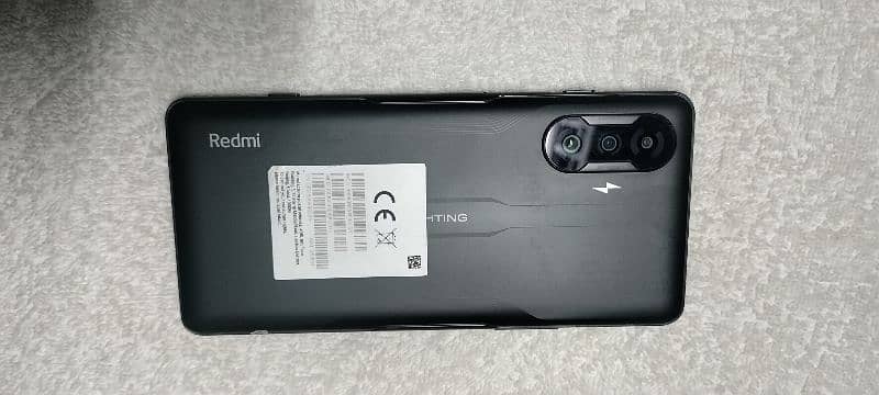 Redmi k40 gaming 12/256 0