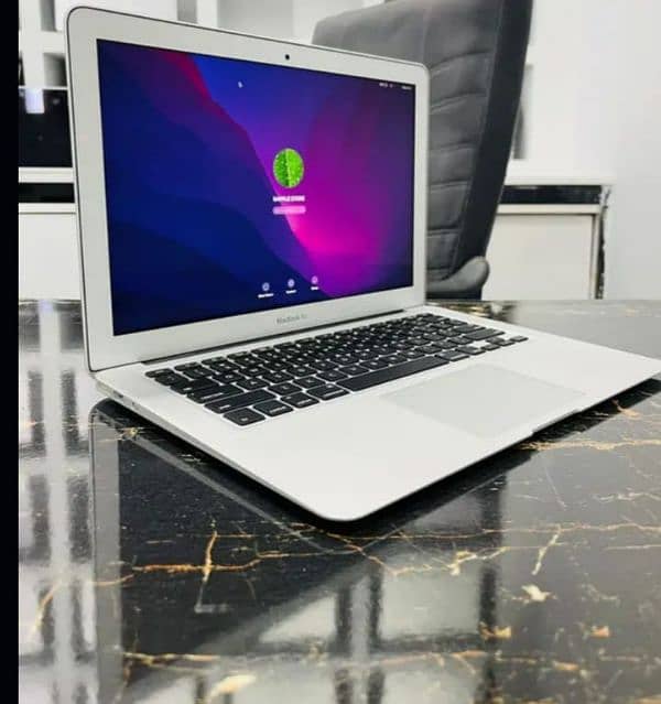 Apple Macbook Air 2017 Model | 8 GB Ram | 256 GB Storage | 8hr Battery 0