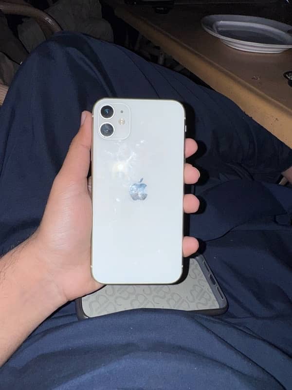 Iphone 11 white color JV 1