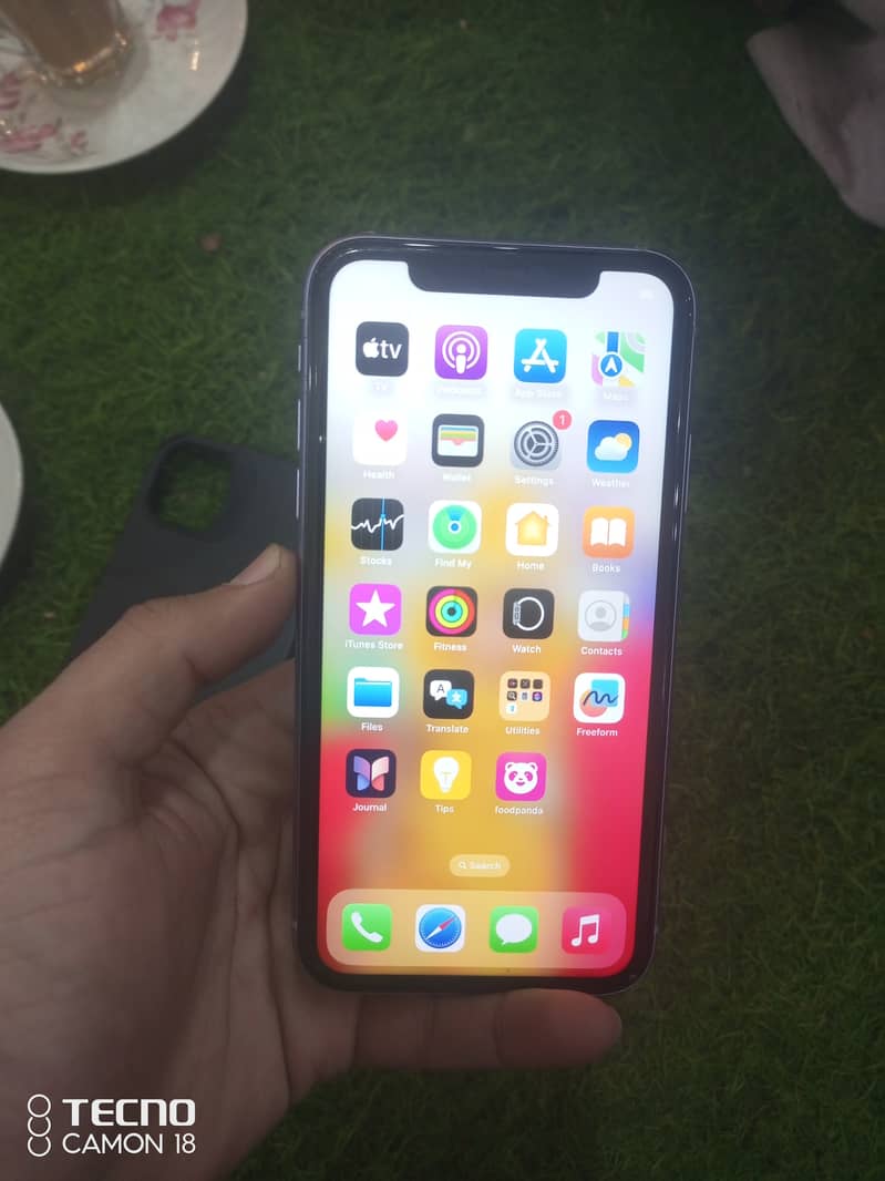 Apple iPhone 11 Non PTA Factory unlocked American 0