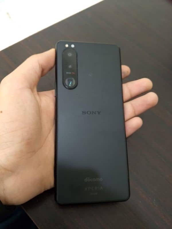 Sony Xperia 5 Mark 3 0