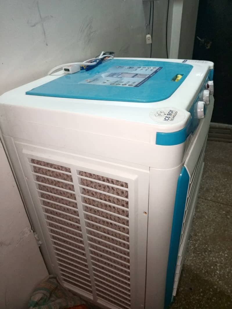 Air cooler in good condition 6 month used 1