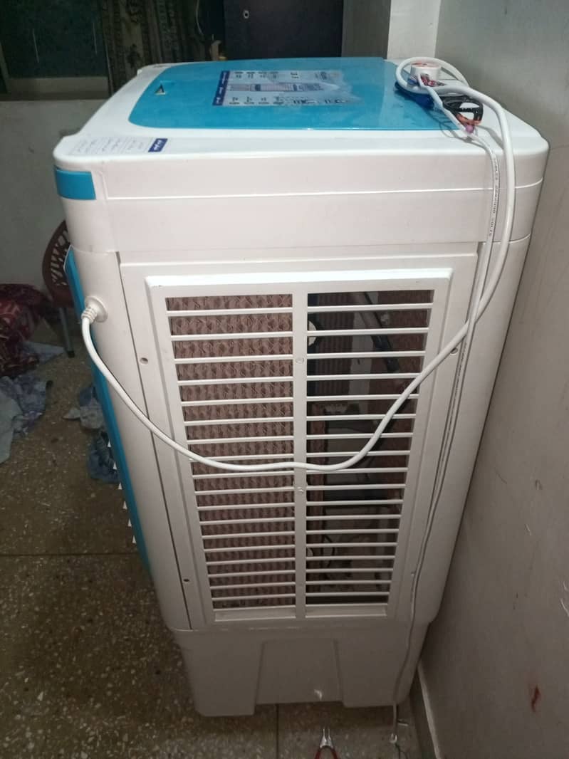 Air cooler in good condition 6 month used 2