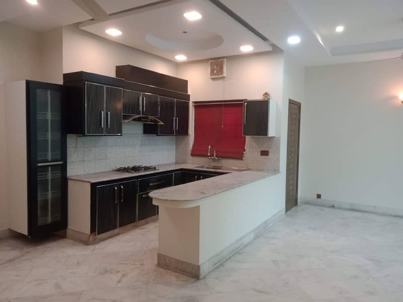 13 Marla Upper Portion For Rent In DHA Phase 6 Near Tim Hortons And KFC 5