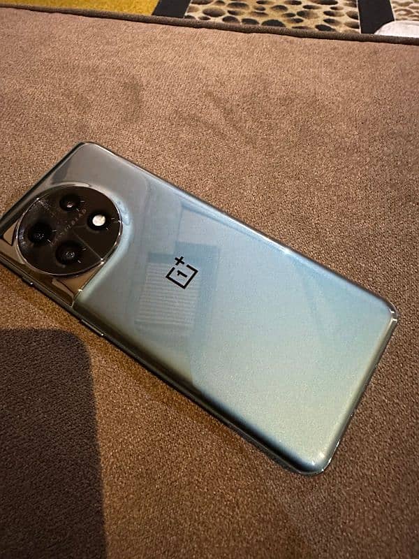 OnePlus 11 2