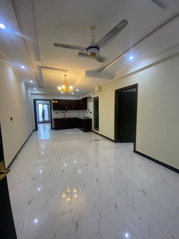 Apartment available for rent 2 bedroom unfurnished in madina tower 0