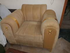 5 seater sofa very good quality good condition. . .