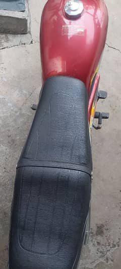 Honda 2006 model 10 by 9 Condition