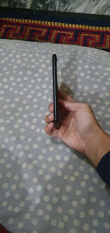 iPhone SE 2 urgent sale 2