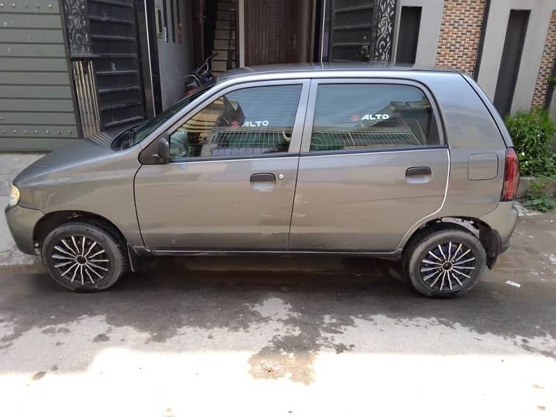 Suzuki Alto 2010 5