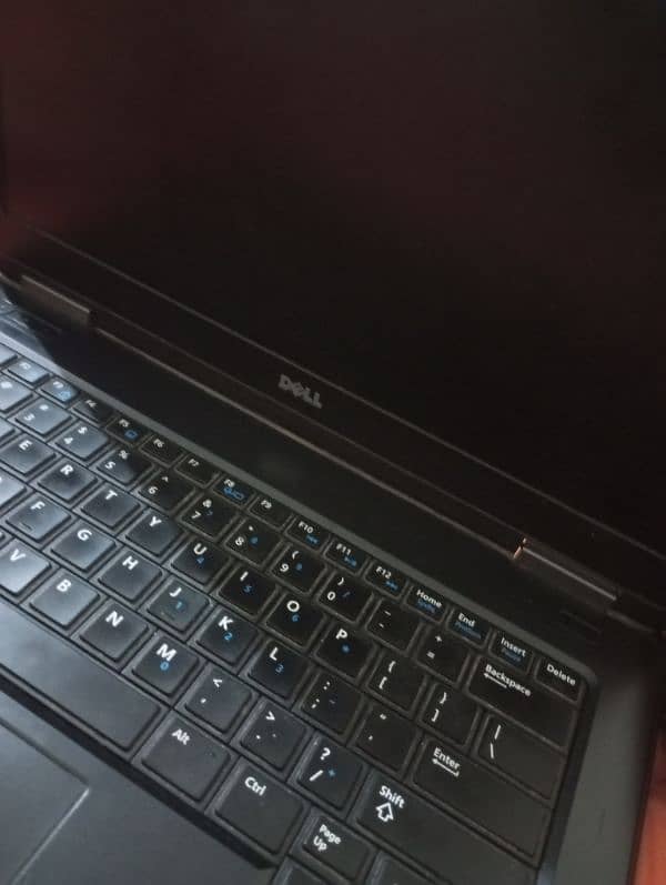 Selling laptop 3