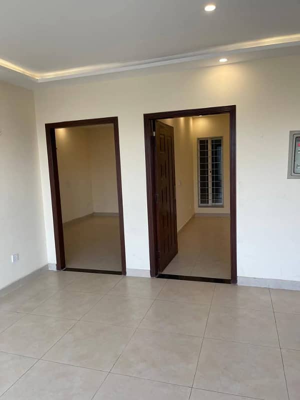 2 Bedroom Non Furnished Apartment Available For Rent In AA Block Bahria Town, Lahore 8