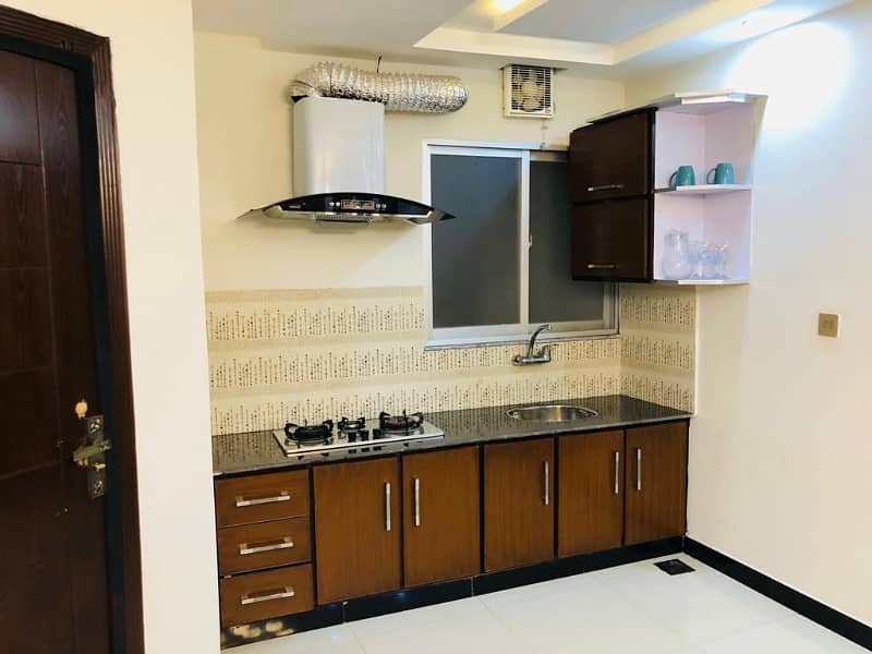 One Bed Brand New Fully Furnished Apartment Available For Rent In Nishtar Block Bahria Town Lahore 3