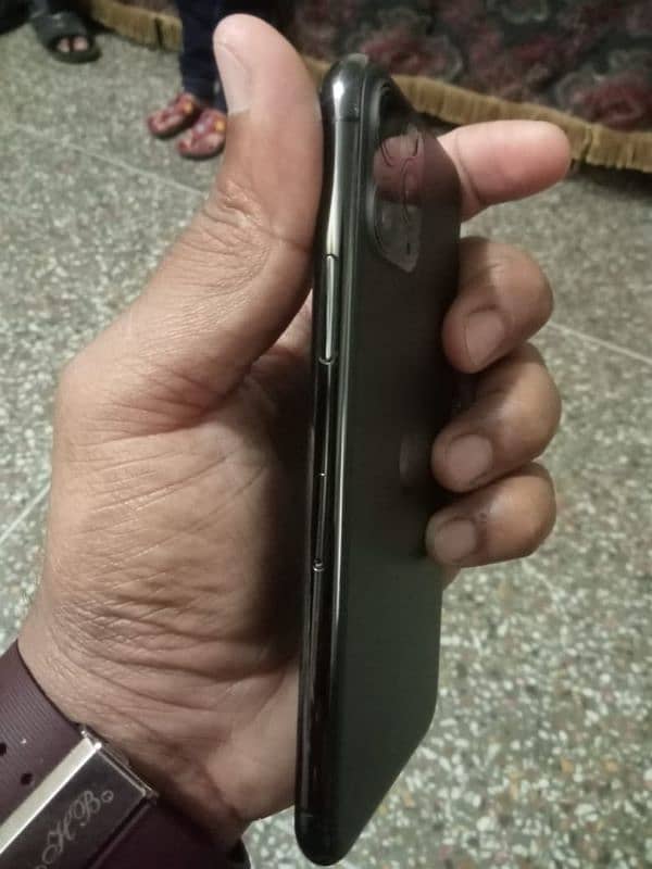 iphone 11pro pta approved for sell 4