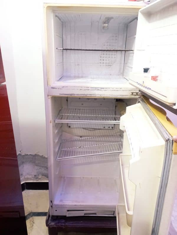 Dawlance Refrigerator For Sale 3