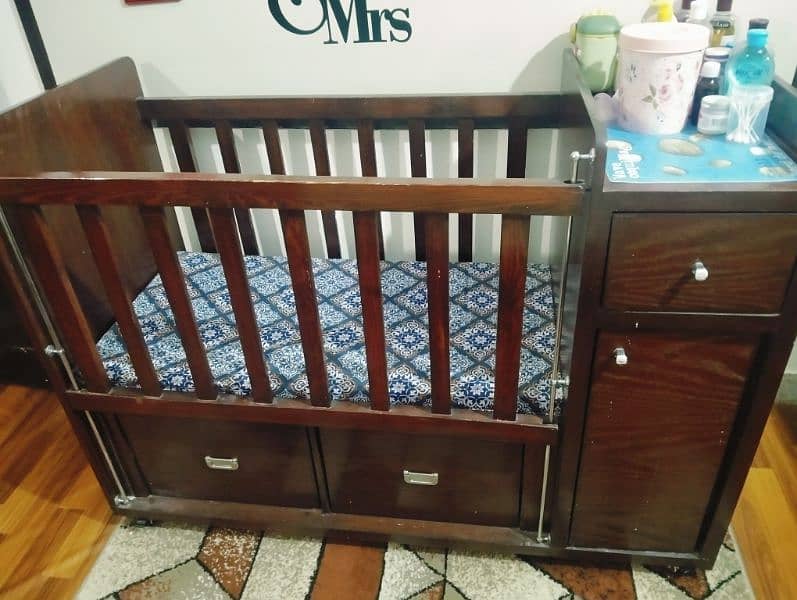 Wooden Baby Cot with 2 drawers and Cabinet 2