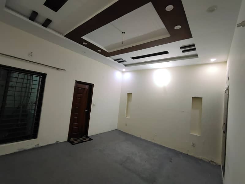 8 Marla Lower Portion For Rent in High Court Phase 2 7