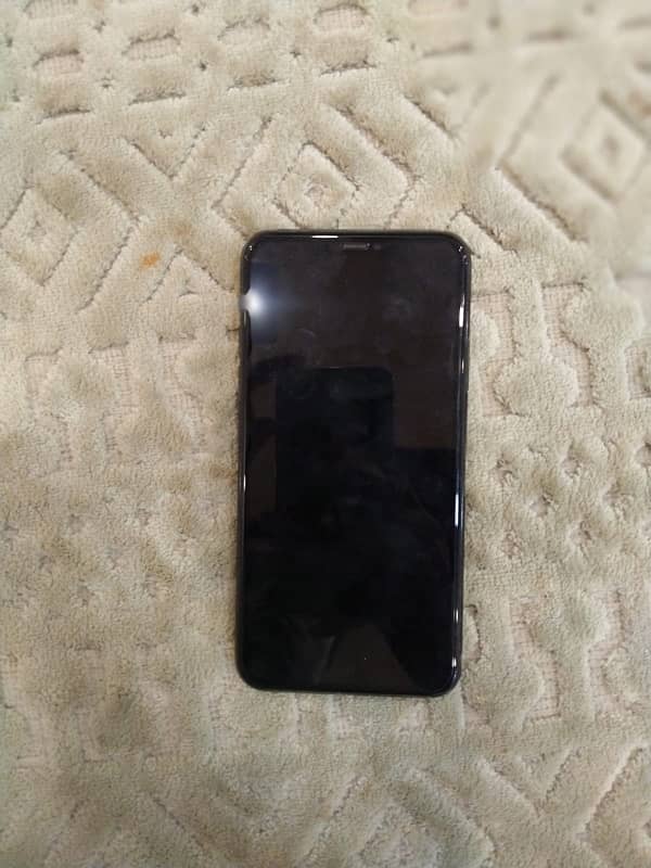 iPhone 11 pro max for sale in good condition 16