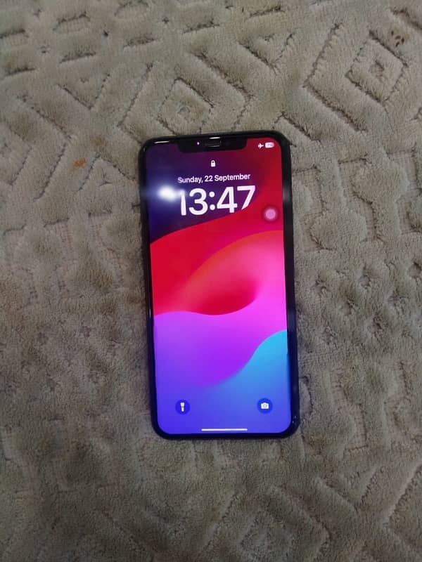 iPhone 11 pro max for sale in good condition 17