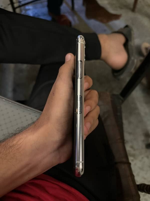 IPHONE 11 PRO PTA APPROVED 2