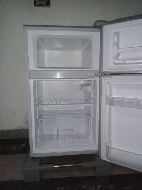 Signature Fridge just 1 month used 1