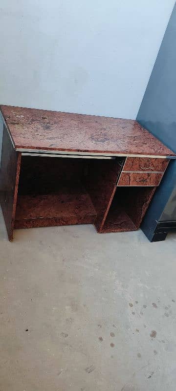 Computer Table For Sale 0