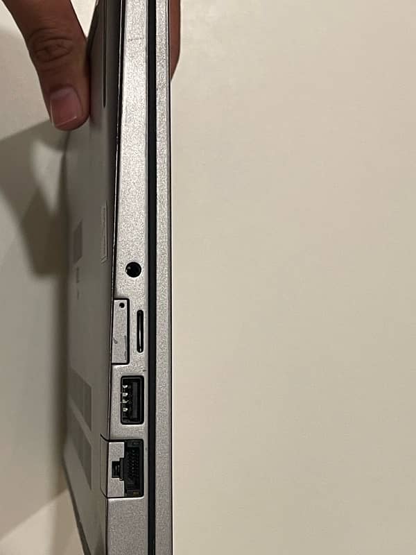 Dell Lattitide 5310 i7 10 Gen 16 GB 128 GB SSD 3