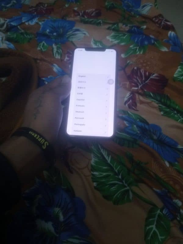 I phone xs max 512 gb i cloud lock 2