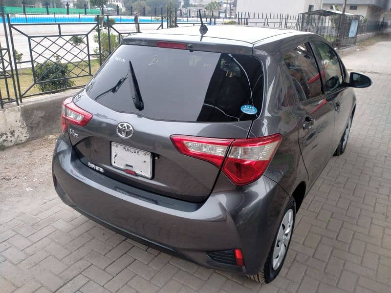 Toyota Vitz 2019 4