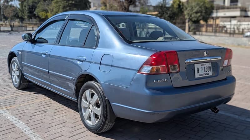 Honda Civic EXi 2004 4