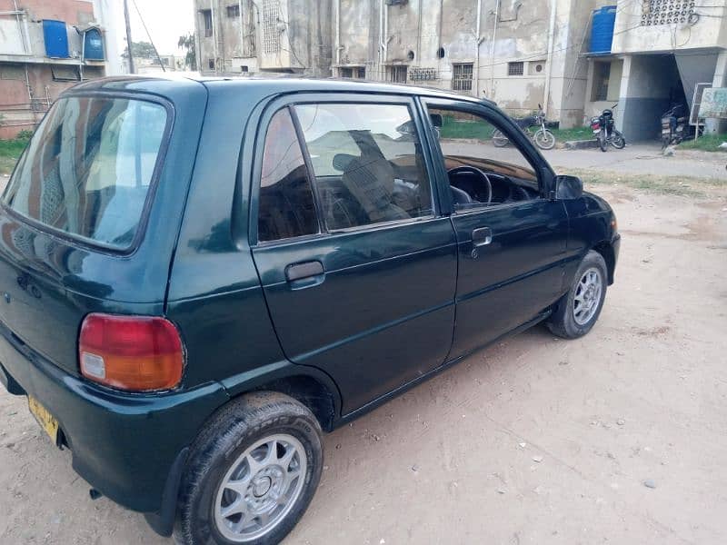 Daihatsu Cuore 2001 3