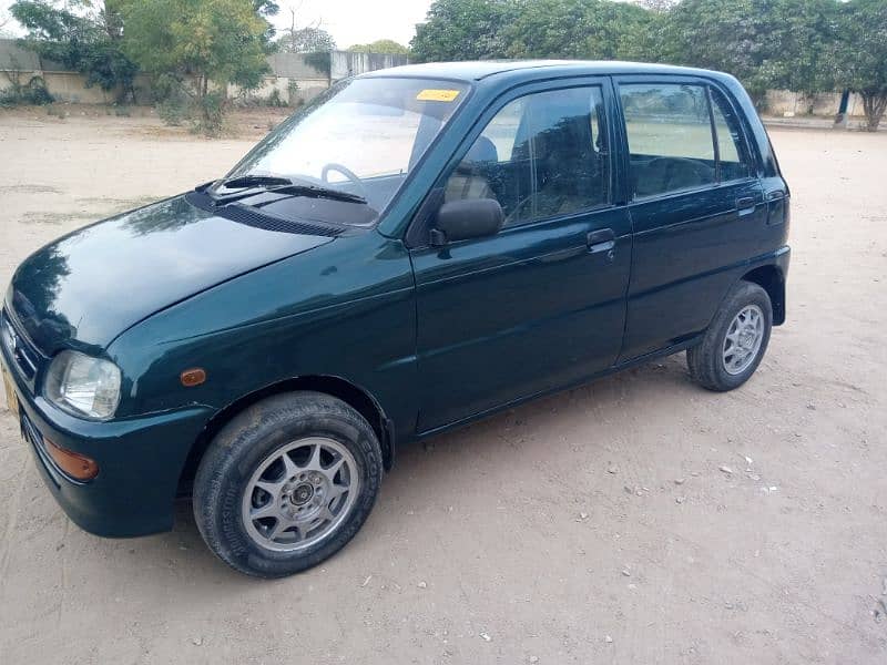 Daihatsu Cuore 2001 12