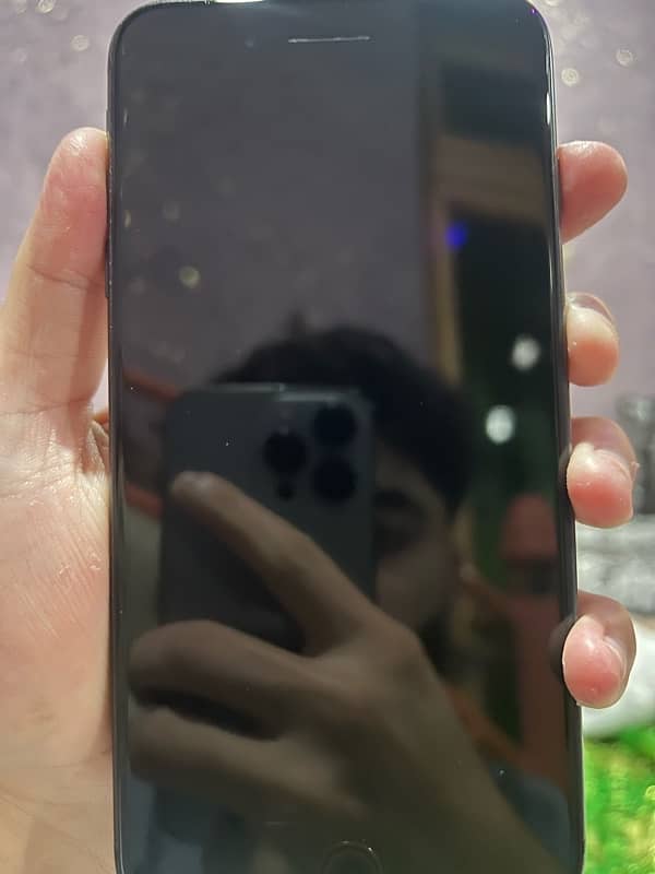 IPhone 8 Plus 0