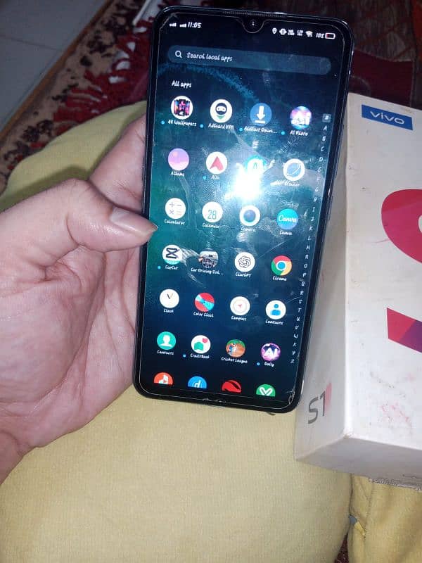 vivo s1 with box 3