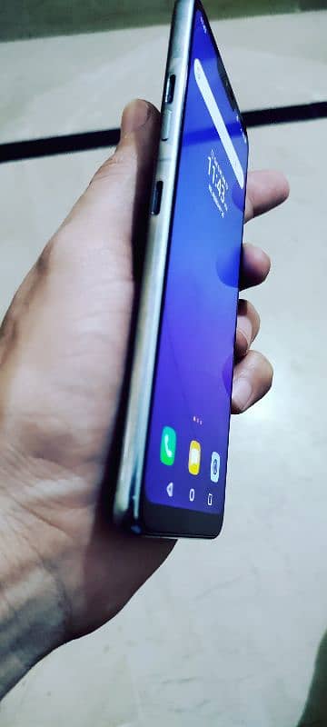 LG G7 thinq | 4/64 Ram | 845 sanp dragan| 8/10 condition |PTA approve 4