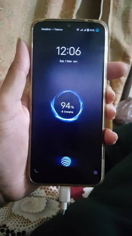 Vivo V 21E. 8 +4 128 with box Exchange possible 3