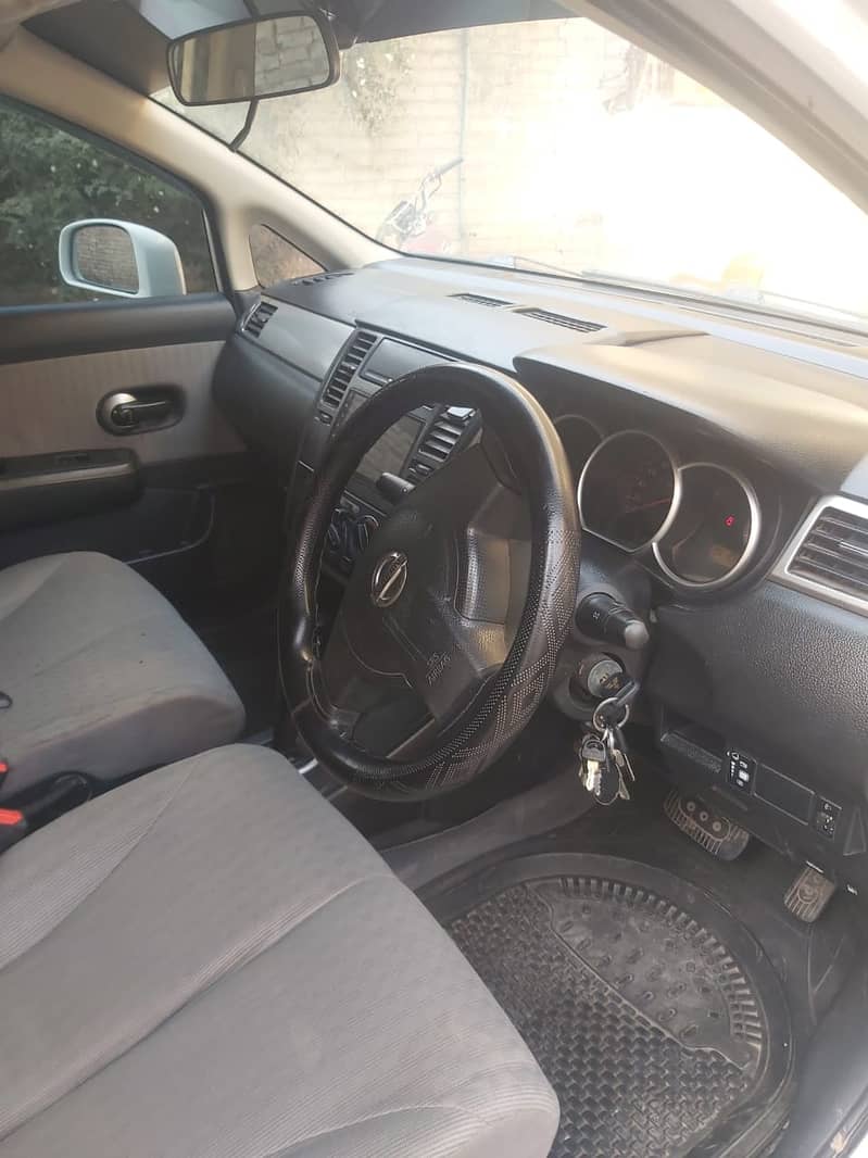 Nissan Tiida 2007 5