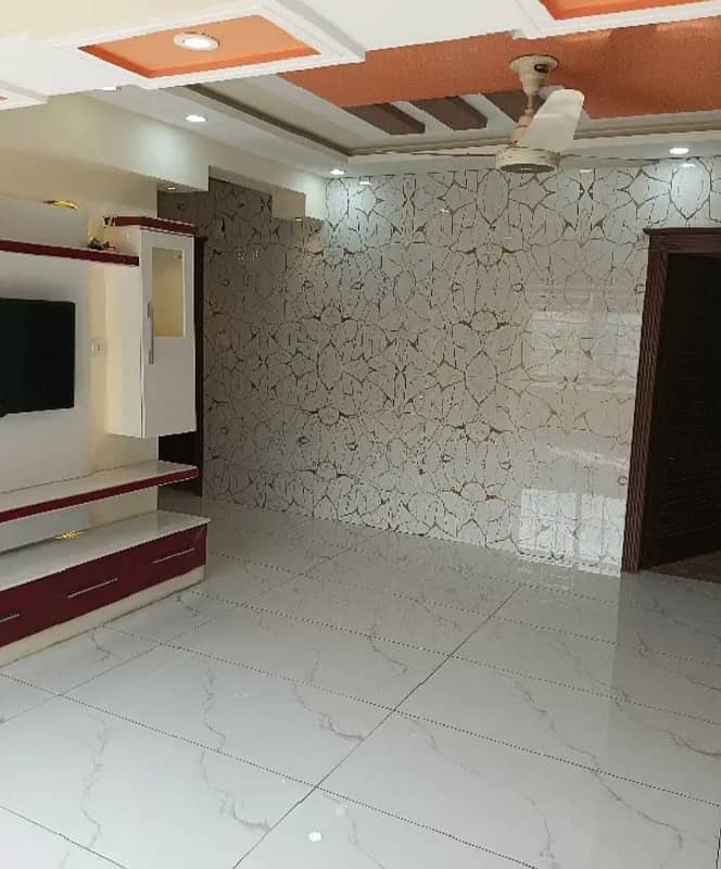 Fully Renovated Tile Floor and Sami Furnished Flat For Rent G-11/4 8