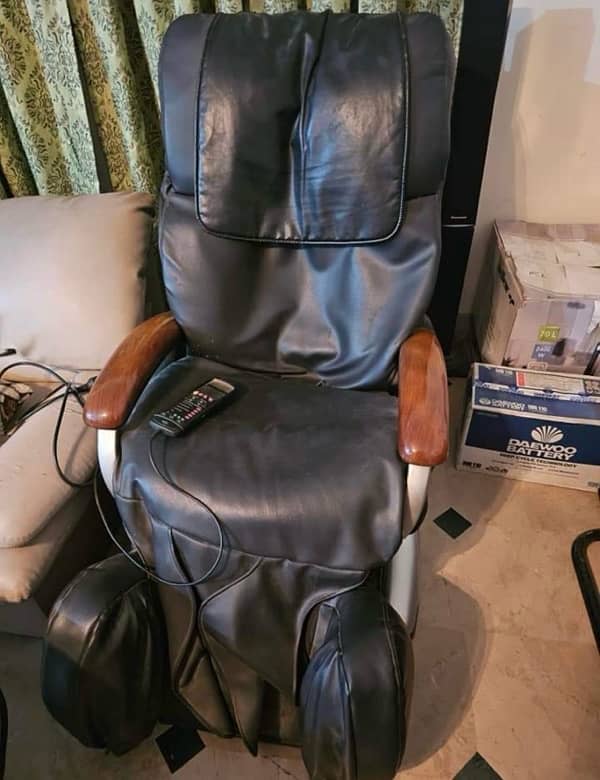 Massage chair 0