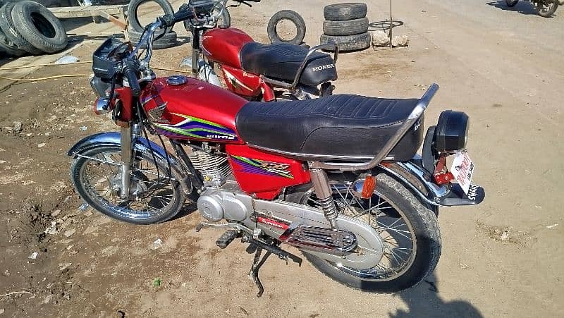 Honda CG125 4