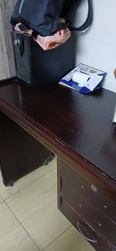 Wooden study desk 3