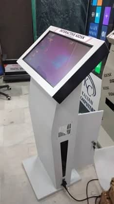 Digital Kiosk standee-Floor Touch Standy-Poly Video Conference Camera