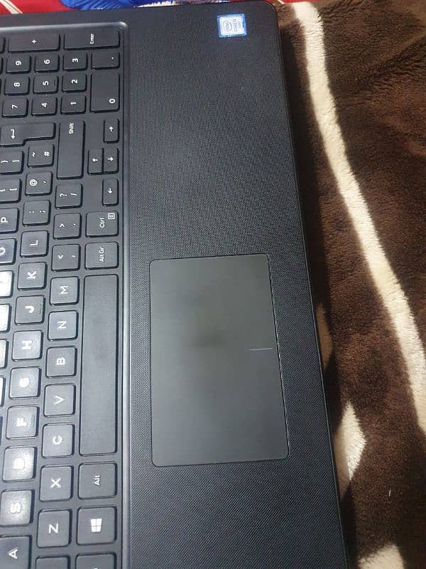 Dell laptop 6 generation Core i3 8 ram Ssd 128 Hard 512 3