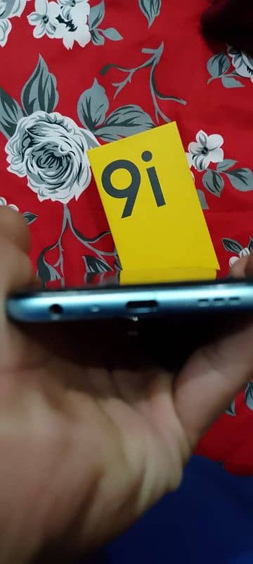 realme 9i 6 128 4