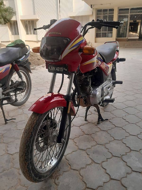 Honda Deluxe 2014 Brand new condition 3