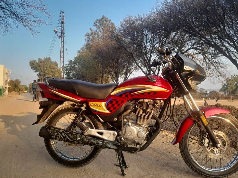 Honda Deluxe 2014 Brand new condition 9