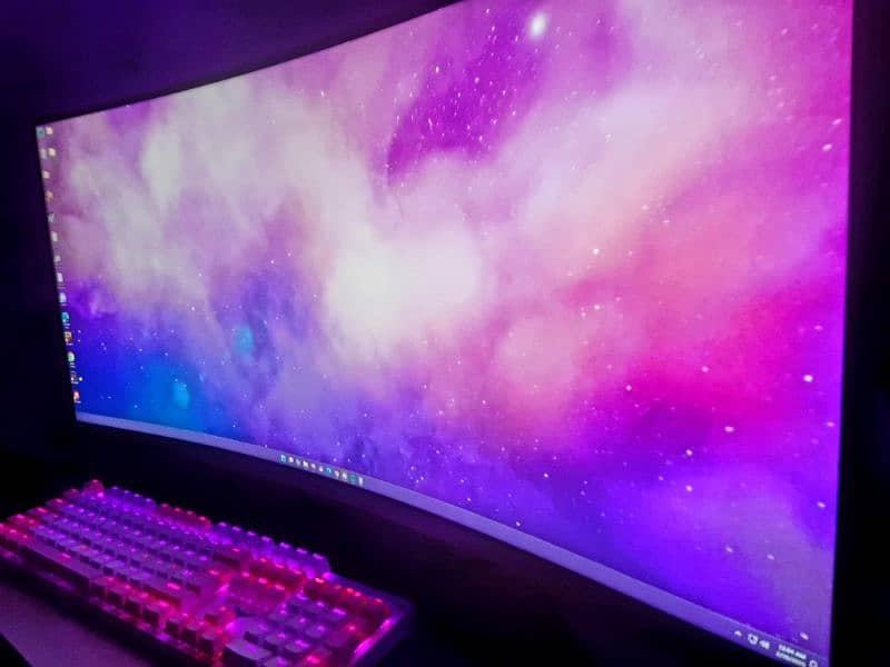 Samsung Curved Ultrawide gaming monitor with arm 3