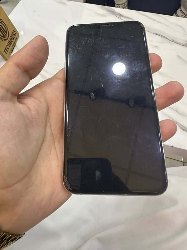 iPhone xsmax non pta 64 gb 3