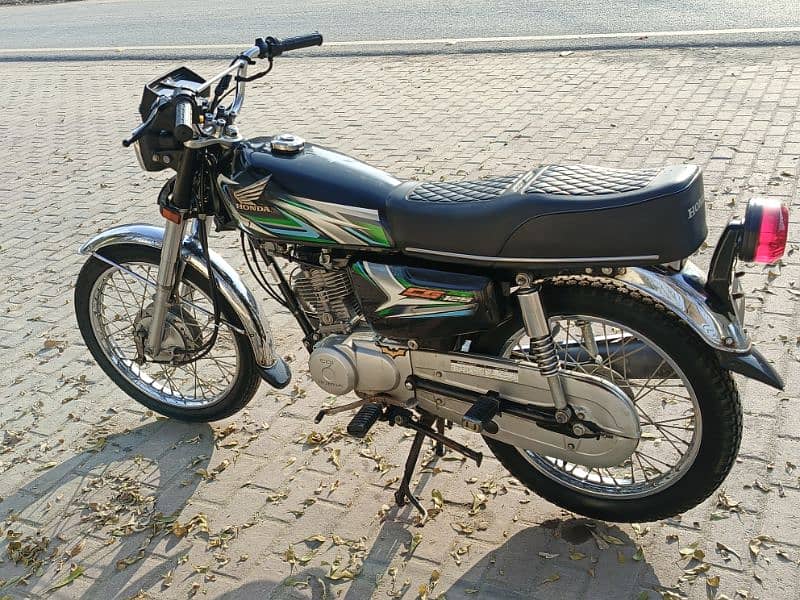 Honda 125 Genuine All Ok Perfect Bike for Sale 0